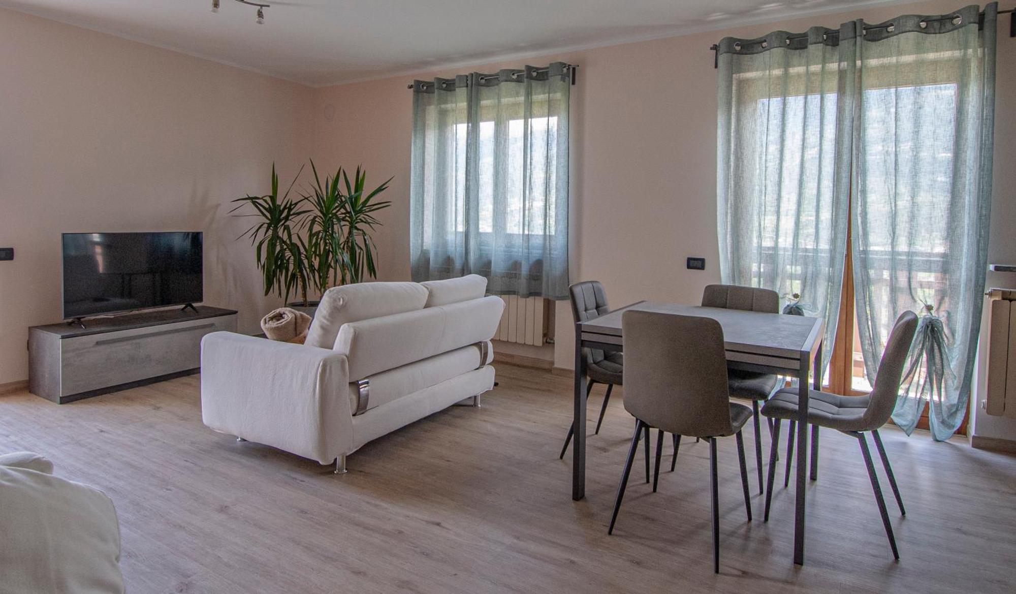 La Casa Delle Farfalle - Cir Vda Sarre 0001 Aosta Eksteriør bilde