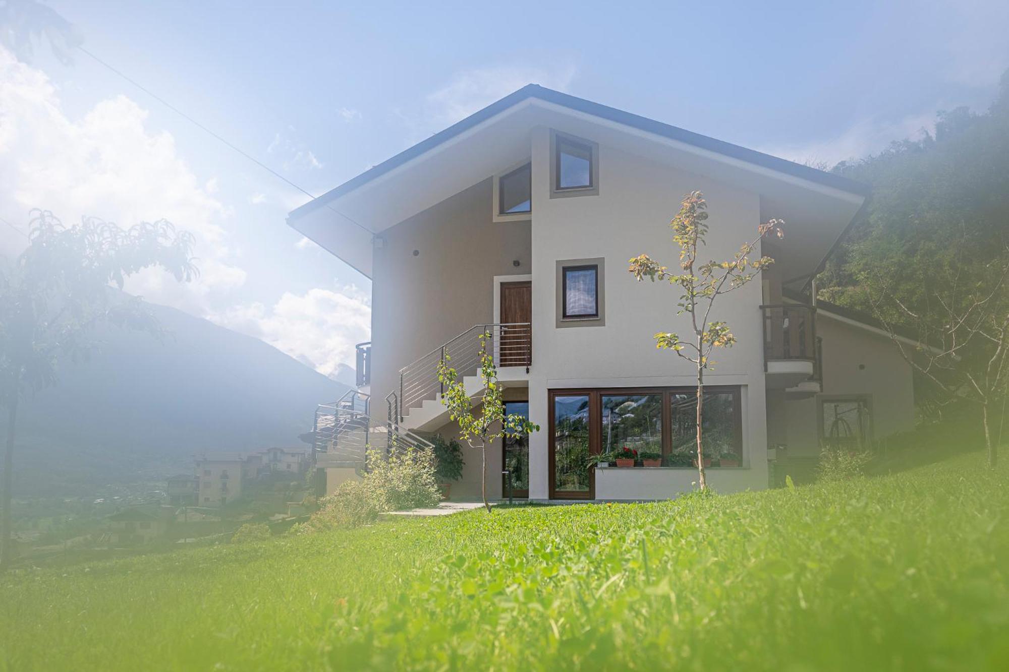 La Casa Delle Farfalle - Cir Vda Sarre 0001 Aosta Eksteriør bilde